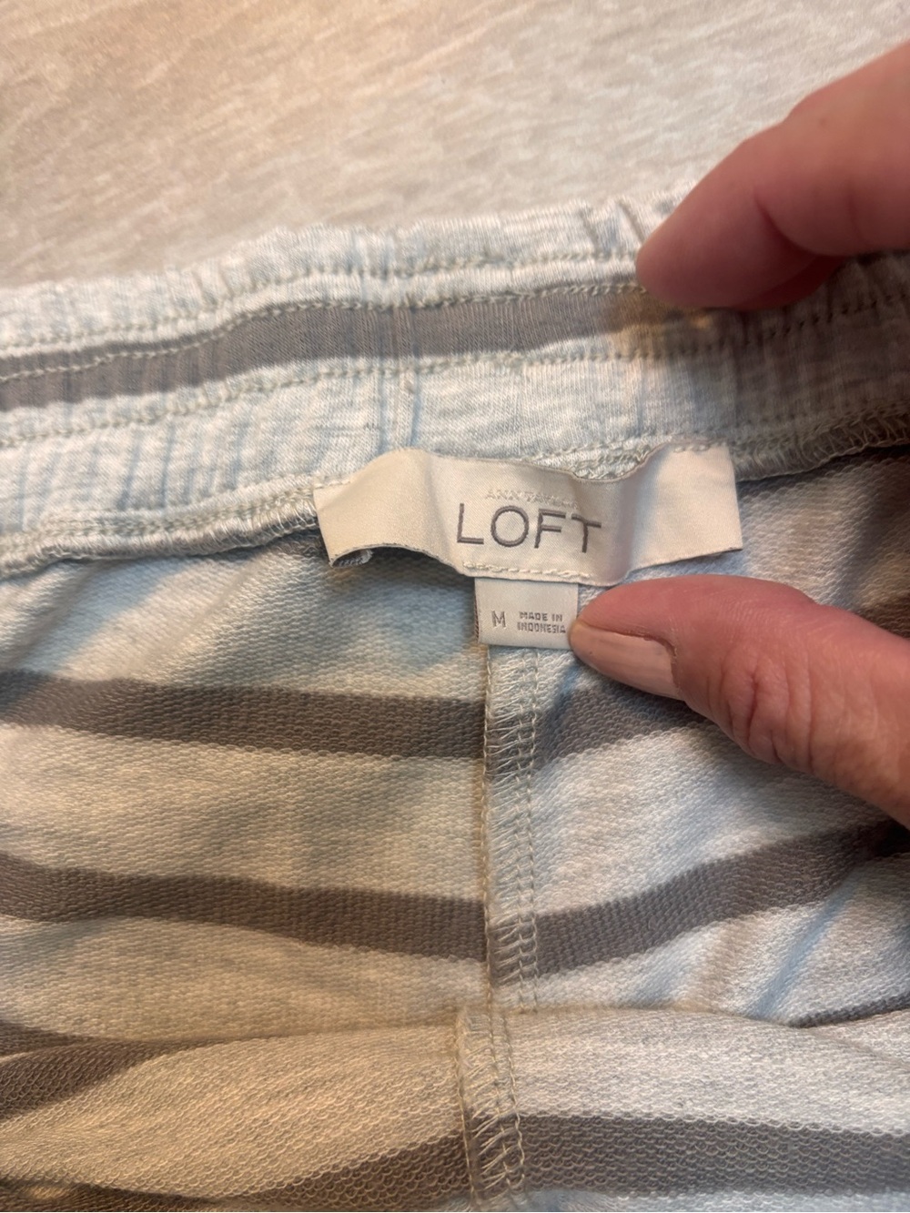 ✨ Gap Tank + Loft Shorts Bundle Set | Size Medium | Super Soft | EUC ✨ - Picture 4 of 9